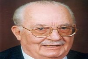 Portrait of author Tharwat Abaza